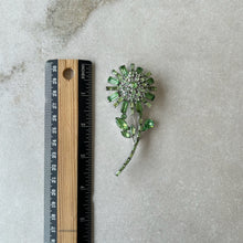 Charger l'image dans la galerie, Broche fleur verte
