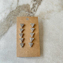 Charger l'image dans la galerie, Boucles d'oreilles argentées petits triangles
