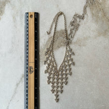 Charger l'image dans la galerie, Collier argenté petits triangles
