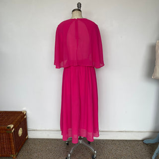 Robe avec cape rose Essentiel Antwerp