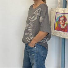 Charger l'image dans la galerie, Chandail ample Sarah Pacini
