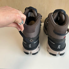 Charger l'image dans la galerie, Bottes de randonnée imperméables Cloudrock Trek On - Les Mal-Aimés ❤️‍🩹
