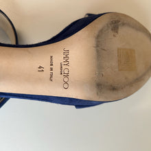 Charger l'image dans la galerie, Sandales à talon en suède bleu Jimmy Choo
