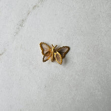 Charger l&#39;image dans la galerie, Broche vintage papillon
