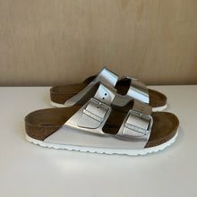 Charger l'image dans la galerie, Sandales Arizona Birkenstock - Les Mal-Aimés ❤️‍🩹
