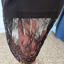 Charger l'image dans la galerie, Camisole noire en soie Simona Barbieri Twinset
