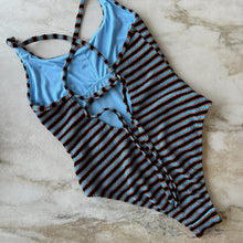 Charger l'image dans la galerie, Maillot de bain une pièce ligné Beach Life
