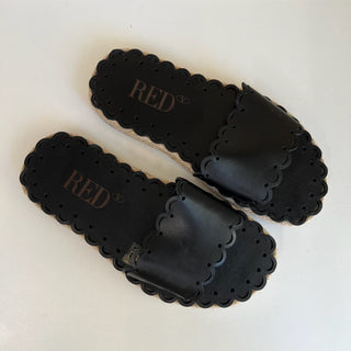 Sandales à bords festonnés à bride Red Valentino *Nouvelle taille*