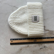 Charger l&#39;image dans la galerie, Tuque UGG
