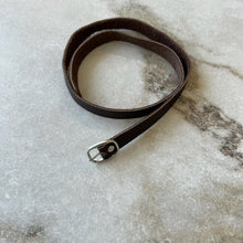 Charger l'image dans la galerie, Bracelet long pour montre 26mm cuir brun Chikiboom
