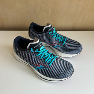 Chaussures de course sur route Wave Rebellion Mizuno