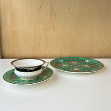 Charger l&#39;image dans la galerie, Ensemble de service à thé 3 pièces Wedgwood England 1759 Emerald Forest Bone China
