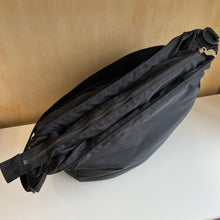 Charger l'image dans la galerie, Sac à langer Cybex Platinum Wings par Jeremy Scott

