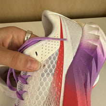 Charger l'image dans la galerie, Souliers de course Endorphin Pro 4 Saucony - Les Mal-Aimés ❤️‍🩹
