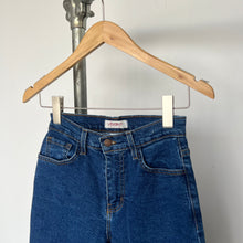 Charger l&#39;image dans la galerie, Pantalon jeans vintage Vibrant MIU
