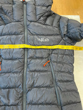 Charger l'image dans la galerie, Manteau Rab Electron Pro - Les Mal-Aimés ❤️‍🩹
