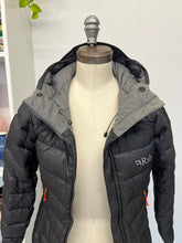 Charger l'image dans la galerie, Manteau Rab Electron Pro - Les Mal-Aimés ❤️‍🩹
