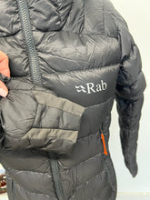 Charger l'image dans la galerie, Manteau Rab Electron Pro - Les Mal-Aimés ❤️‍🩹
