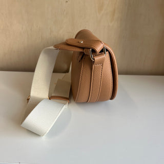 Sac à main besace demi lune Solea Galerie Lafayette