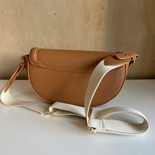 Sac à main besace demi lune Solea Galerie Lafayette