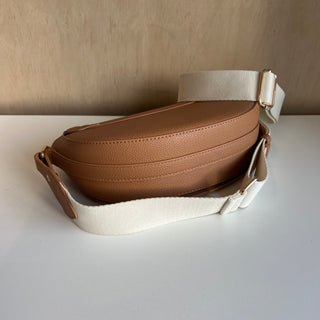 Sac à main besace demi lune Solea Galerie Lafayette