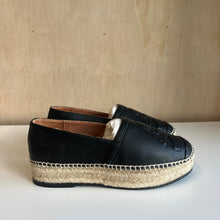 Charger l'image dans la galerie, Chaussures espadrilles Skull à détail embossé Philipp Plein
