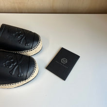 Charger l'image dans la galerie, Chaussures espadrilles Skull à détail embossé Philipp Plein
