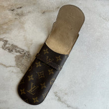 Charger l'image dans la galerie, Pochette étui à lunettes Louis Vuitton
