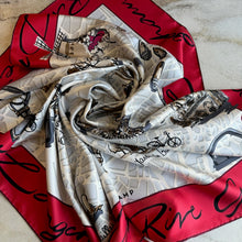 Charger l'image dans la galerie, Foulard en soie Longchamp
