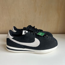 Charger l'image dans la galerie, Chaussures Cortez Premium noires Nike
