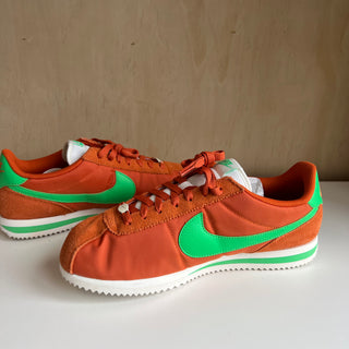 Chaussures Cortez orange coutil Nike
