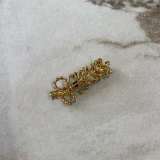 Broche florale bleue