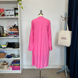 Robe en lin Max Volmáry