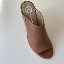 Charger l&#39;image dans la galerie, Chaussures Wishbone Collection
