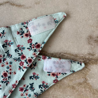 Bandana bavoir fleurs Deux par Deux 3/9 mois