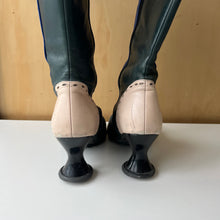 Charger l&#39;image dans la galerie, Bottes John Fluevog
