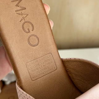 Sandales en cuir rose Mago