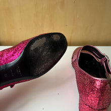 Charger l&#39;image dans la galerie, Chaussures vintage Saint Laurent Paris
