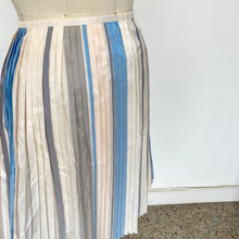 Charger l&#39;image dans la galerie, Jupe en soie de Jil Sander Navy

