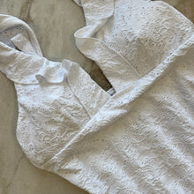 Charger l&#39;image dans la galerie, Maillot de bain une pièce Sea Level Swim blanc *Nouvelles tailles*
