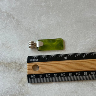 Pendentif en verre vert