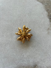 Charger l&#39;image dans la galerie, Broche vintage fleur
