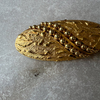 Broche ovale