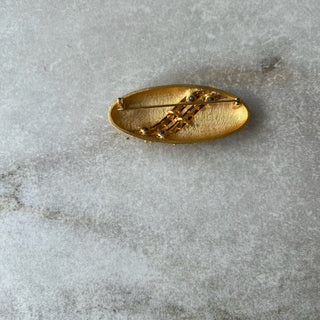 Broche ovale