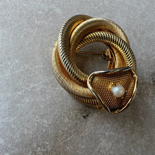 Broche torsadée vintage