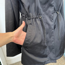 Charger l'image dans la galerie, Manteau de pluie parka jacket Theory
