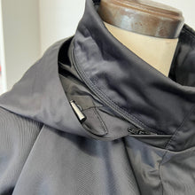Charger l'image dans la galerie, Manteau de pluie parka jacket Theory
