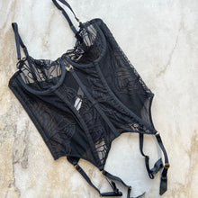 Charger l'image dans la galerie, Soutien-gorge corset Guêpière L’Indomptable Aubade
