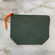 Charger l&#39;image dans la galerie, Pochette Sans Beast
