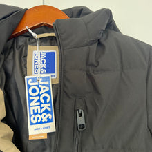 Charger l&#39;image dans la galerie, Manteau Jack &amp; Jones Junior

